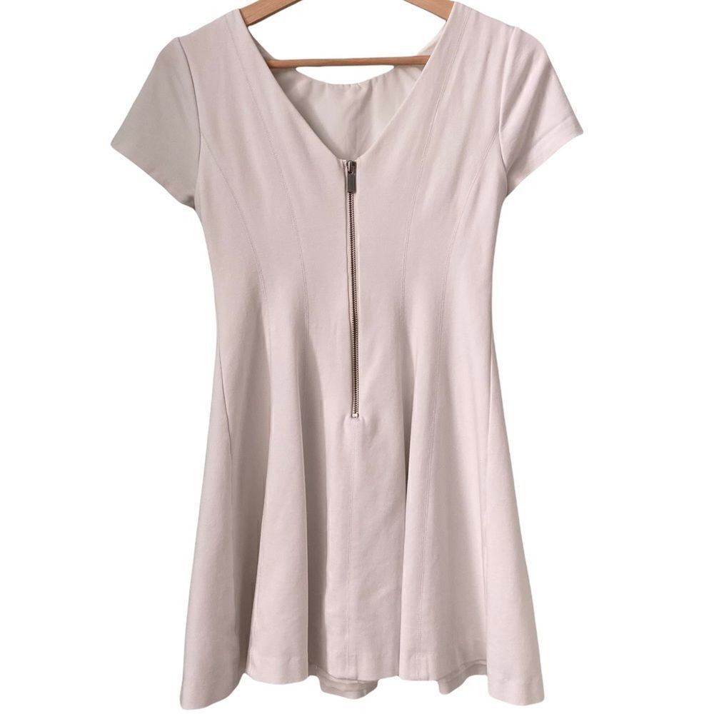 Banana Republic White Round neck Mini Dress in Size 2P - Picture 4 of 13